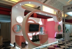 Booth-Pameran-Cosmetic-Skincare-Kosmetik-Jakarta-840x565