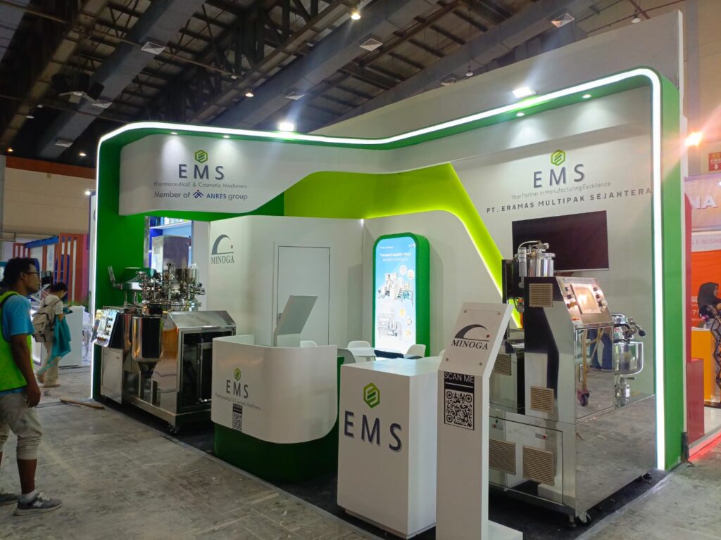 Booth Pameran Cosmobeaute EMS Machine Minimalis.